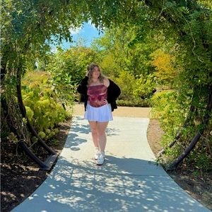 Meet your Posher, Angie